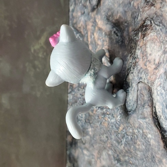 ๐ฅ5/$25๐ฅ Barbie luv me 3 cat - Picture 3 of 3